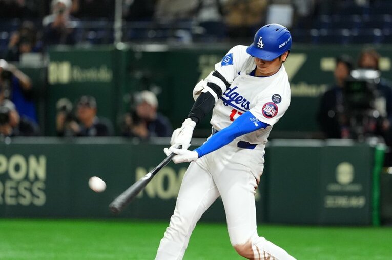 東京ドームを沸かせた大谷翔平 ／ photograph by Getty Images