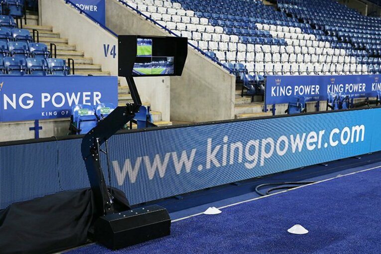 ビデオ判定にプレミアも賛否両論。90分間で4回も中断されちゃ……。(2)