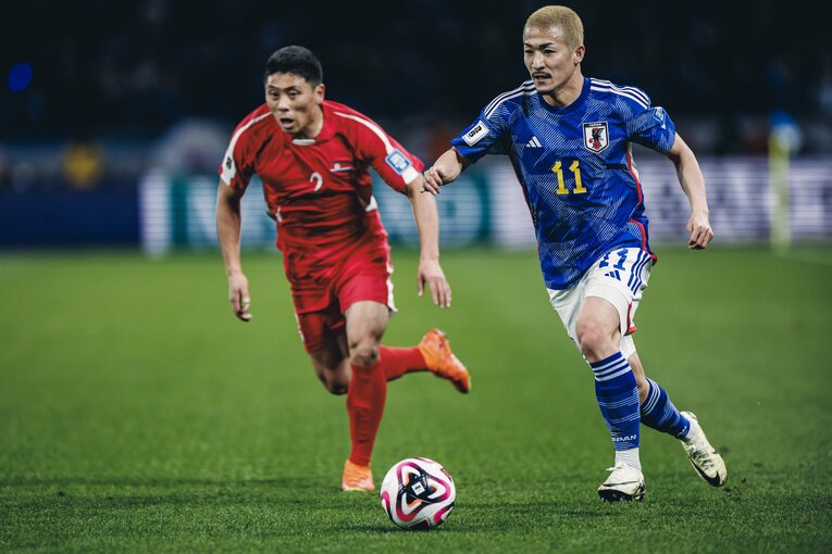 左サイドを突破する前田大然　©Kiichi Matsumoto/JMPA