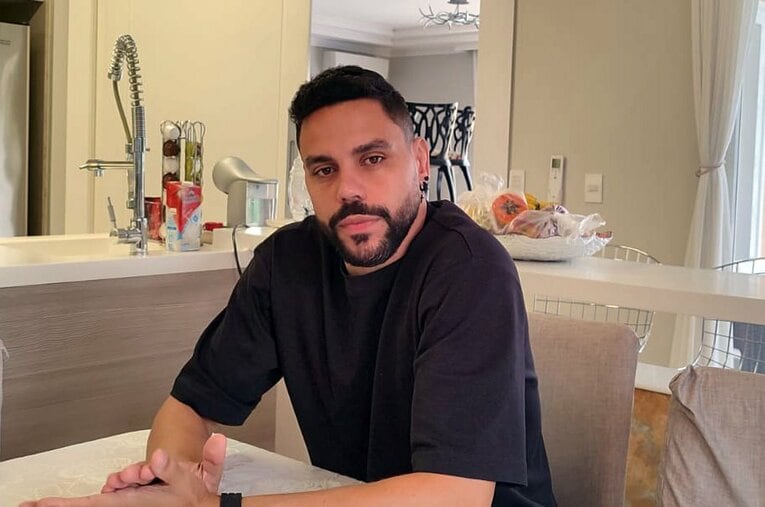 引退直後のタイミングながらインタビューに応じてくれたディエゴ・オリベイラ　©Hiroaki Sawada