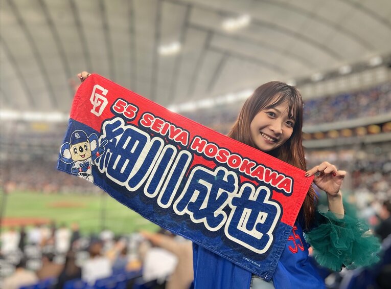 名古屋出身の歌手・May’nも、急激なドラゴンズ沼に引き込まれたうちの一人（本人提供）