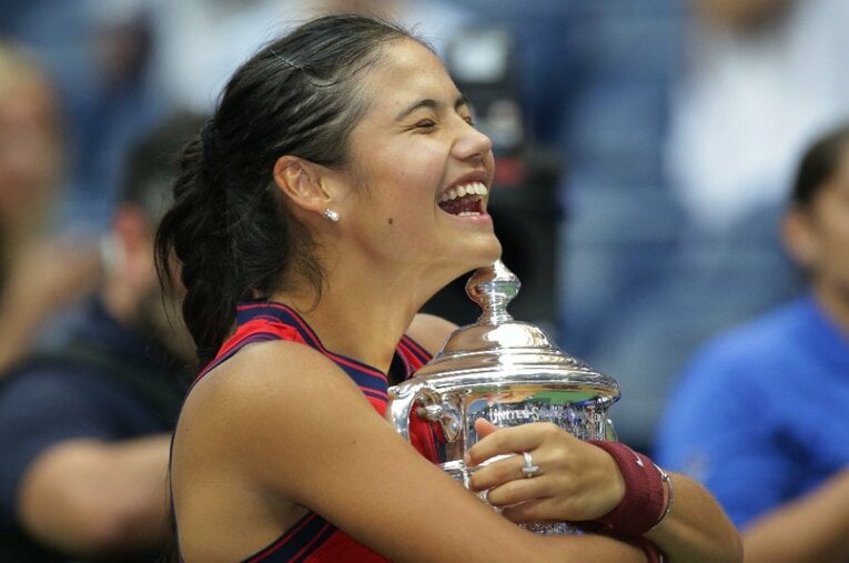 22年ぶりの10代決勝で勝利し、全米OPを制したのは18歳のエマ・ラドゥカヌ（イギリス）だった ／ photograph by Hiromasa Mano