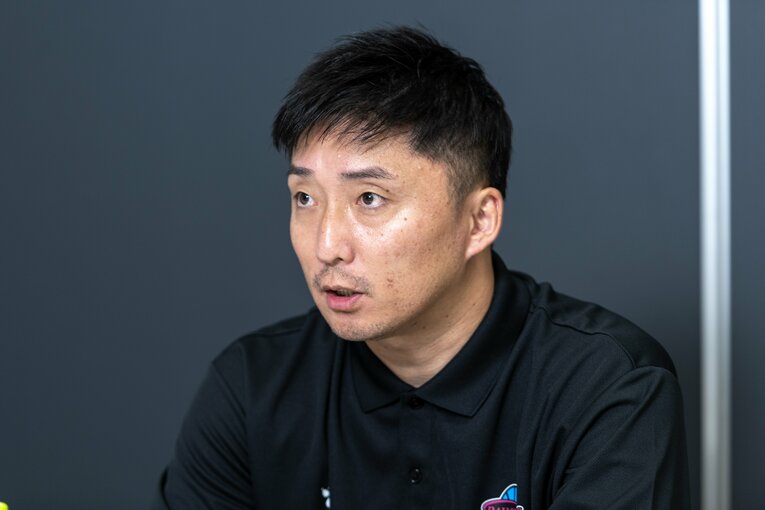 2021年から佐賀バルーナーズを率いる宮永雄太ヘッドコーチ兼ゼネラルマネージャー。レバンガ北海道で指揮を執って以来のB1での戦いとなる　©︎Takuya Sugiyama
