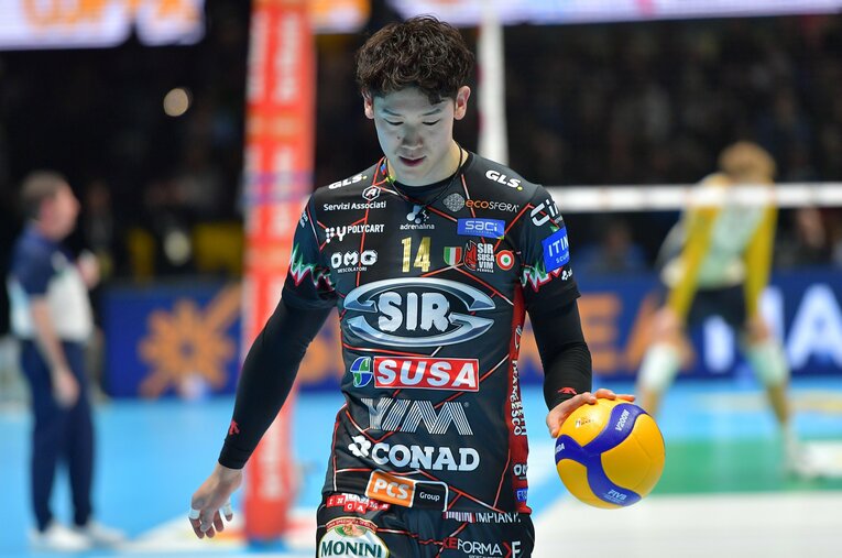 コッパ・イタリア準決勝で敗戦したペルージャ。ケガ人が続出する中、奮闘してきた石川祐希だがここにきて疲労の色も見える ／ photograph by Michele Benda/AFLO