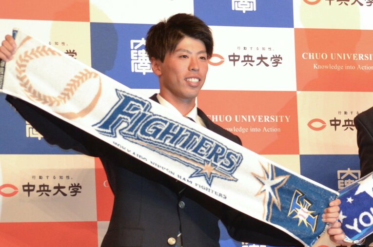 2020年ドラフト2位指名で日ハムに入団した五十幡亮汰。快足選手としてプレミア12日本代表でも活躍するが、当時のリアルスカウト評は…？ ／ photograph by JIJI PRESS