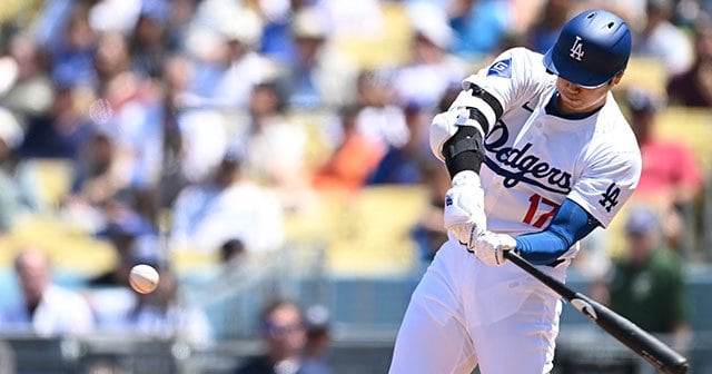 大谷翔平“1545万円級”HRボールでモメたファンは返却→オオタニと