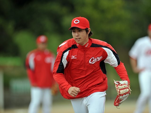 逆輸入 広島カープ 野村選手 レプリカユニフォーム - 野球