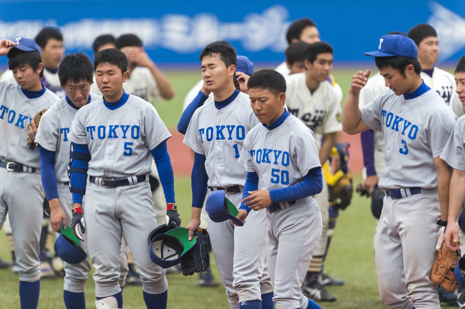 写真は2016年4月16日。明治大の柳裕也（現中日）との投げ合いに敗れ、悔しそうな表情の宮台。最後は柳にサヨナラスクイズを決められた　©BUNGEISHUNJU