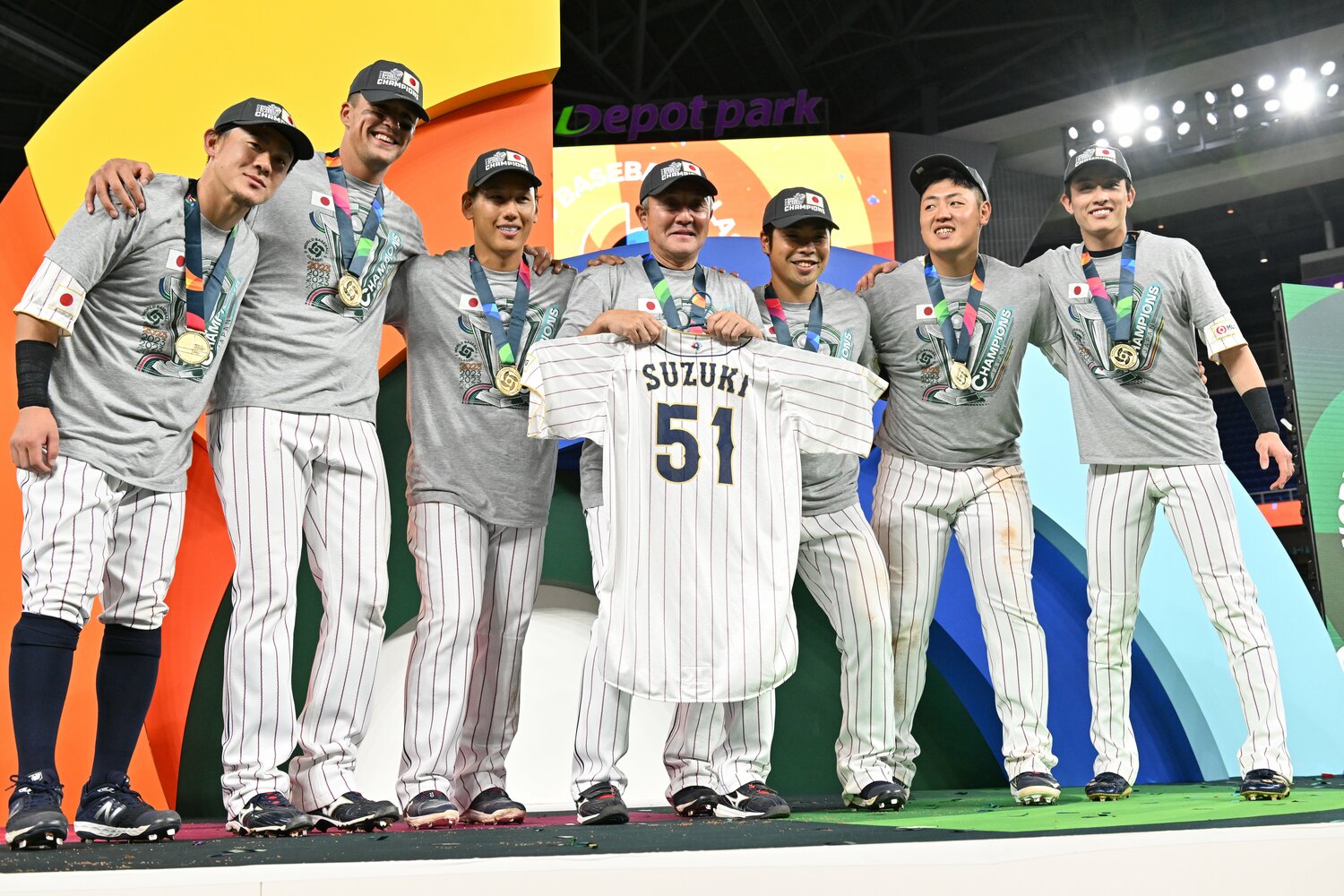 外野陣　©Naoya Sanuki