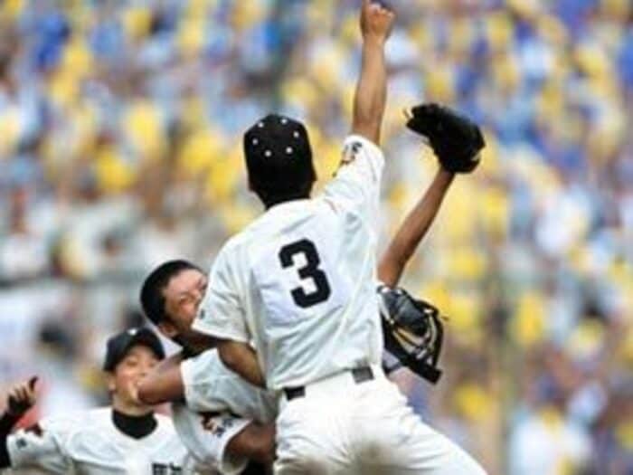 マンネリズムを越えて、25年目の「熱闘甲子園」。<Number Web> photograph by Hideki Sugiyama