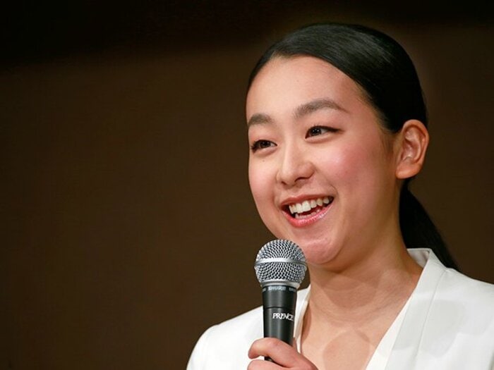 浅田真央、引退発表から3年──。今こそ笑顔と言葉の意味を再考する。＜Number Web＞ photograph by AP/AFLO