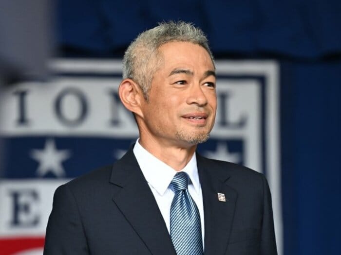 「史上最高のスピーチだ」イチローの“ある発言”を米国記者4人が絶賛「マーリンズを聞いたことない…に笑ったね」「まさか英語で語るとは…」現地の反応＜Number Web＞ photograph by Naoya Sanuki