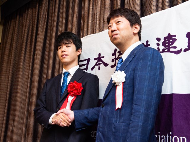 藤井聡太14歳を師匠がベタ褒め「将来はタイトルを総ナメに」“盛りすぎ