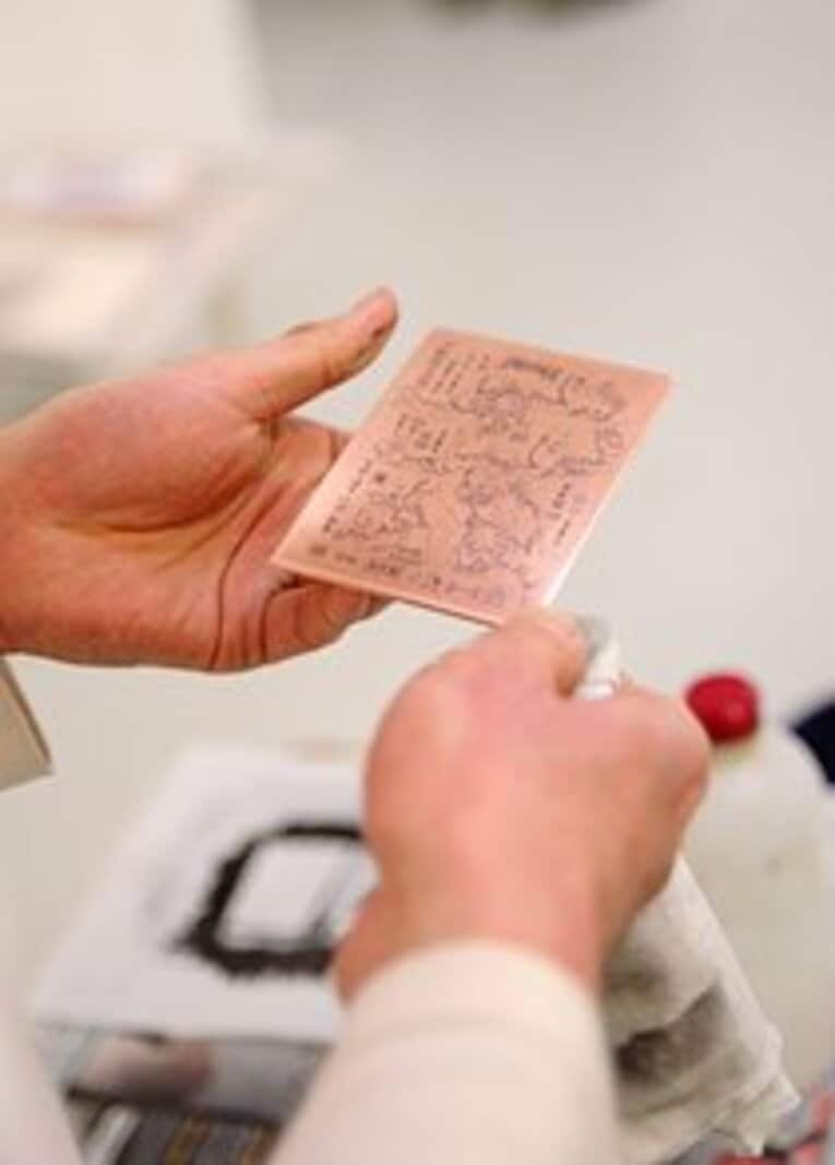 一場靖弘を偏愛する“ヤクルト芸術家”「ながさわたかひろ」を知ってるか？(3)