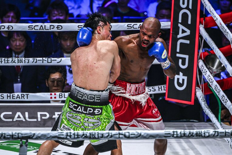 那須川天心vs.ビクトル・サンティリャン　©︎Takuya Sugiyama