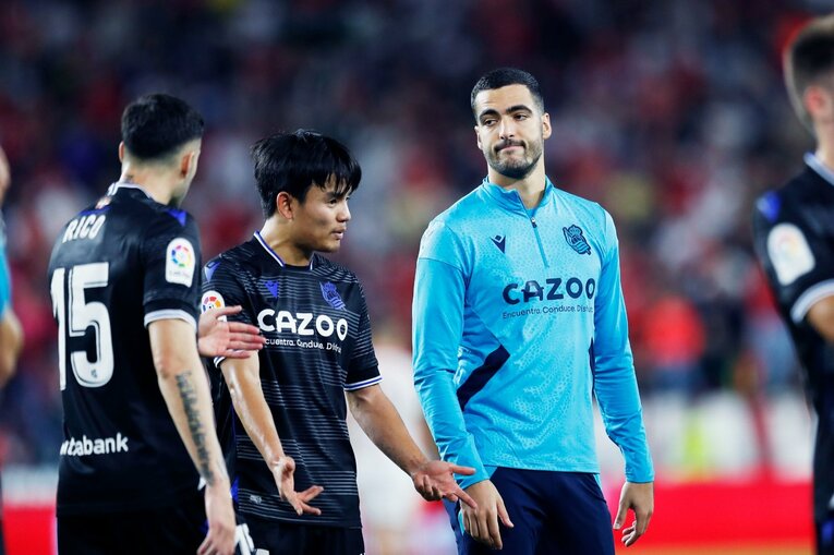 久保建英「脱臼ケガ明け緊急出場」を撮った…W杯へ頼もしい攻撃力と“激論”、気になるのは“ほぼ90分プレー時の疲労感”(41)