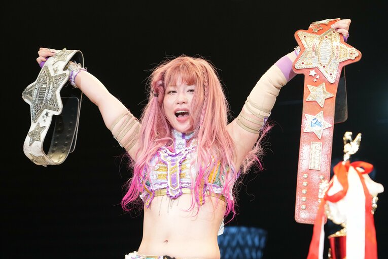 白川未奈vs中野たむ　©Essei Hara