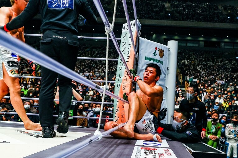 【アンケート8位】朝倉未来vs.斎藤裕（2021年）©RIZIN FF Susumu Nagao