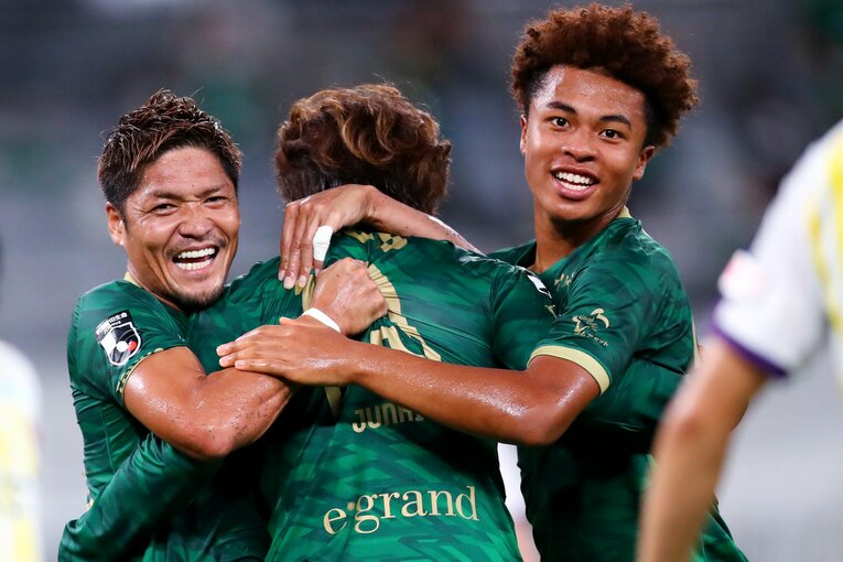 大久保は譲瑠にとって、かけがえのない存在のようだ　©Naoki Nishimura/AFLO