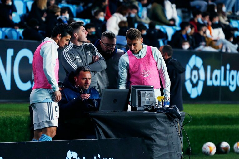 なぜ久保建英が“幻のアシスト”直後、代理監督と言い合いに？ レアル戦前に好調だがマジョルカは…〈撮影者の視点〉(35)