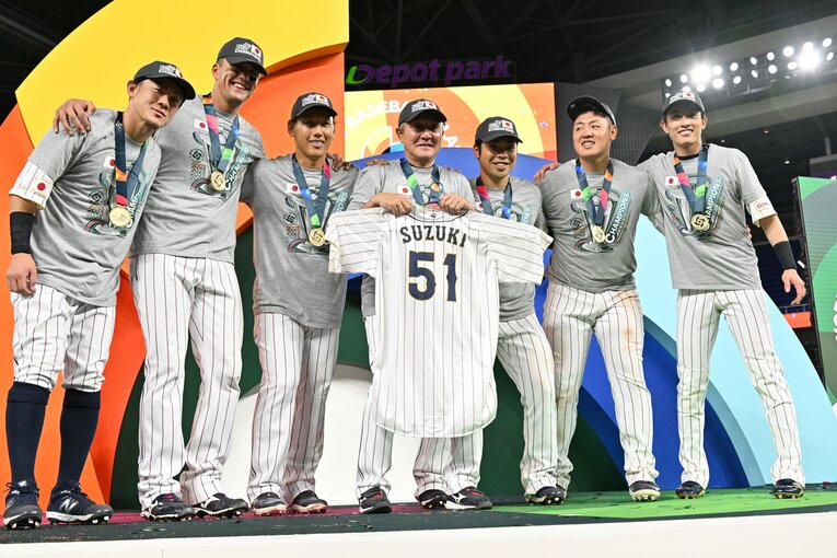 外野陣　©Naoya Sanuki