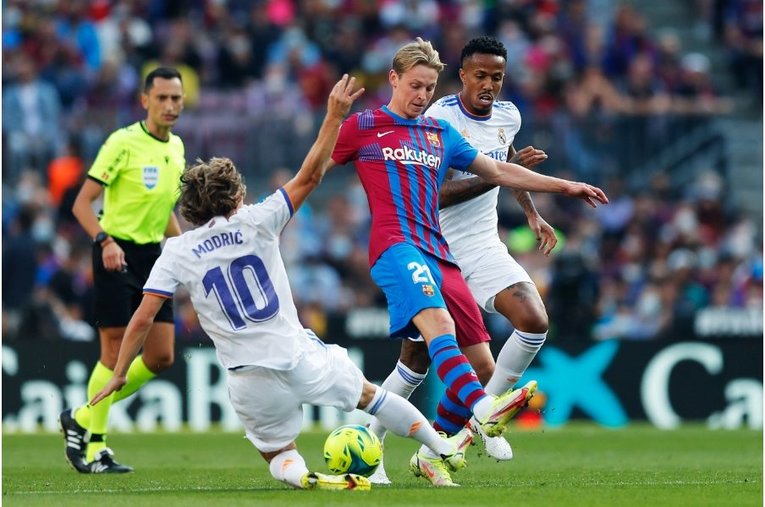 《メッシとロナウド不在の寂しさ》カメラマンが見たクラシコの新風景　17歳ガビや仲良しバルサ＆レアルサポ、殊勲ビニシウスへの“罵倒”(12)