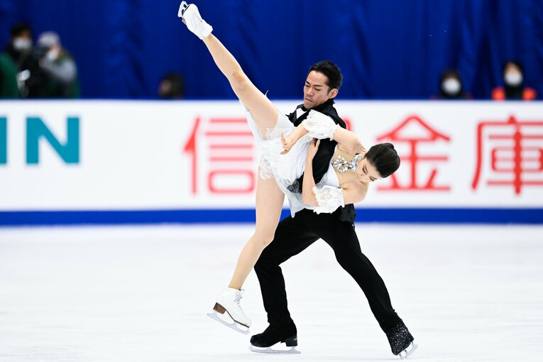 「すごい見つめられている感があって…」高橋大輔＆村元哉中が奏でる新たな関係性「音楽が鳴った瞬間、大ちゃんの目力が変わるんです」(93)