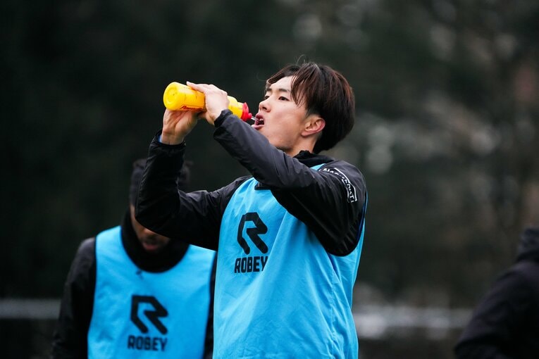 オランダでの小川の様子（全5枚中の4枚目）©N.E.C. Nijmegen