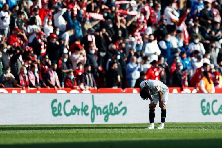 久保建英vsバルサがW杯イヤーのリーガ初戦… 年末の試合で見た「タケの身体の進化」と新星たちの奮起〈撮影者の視点〉(71)