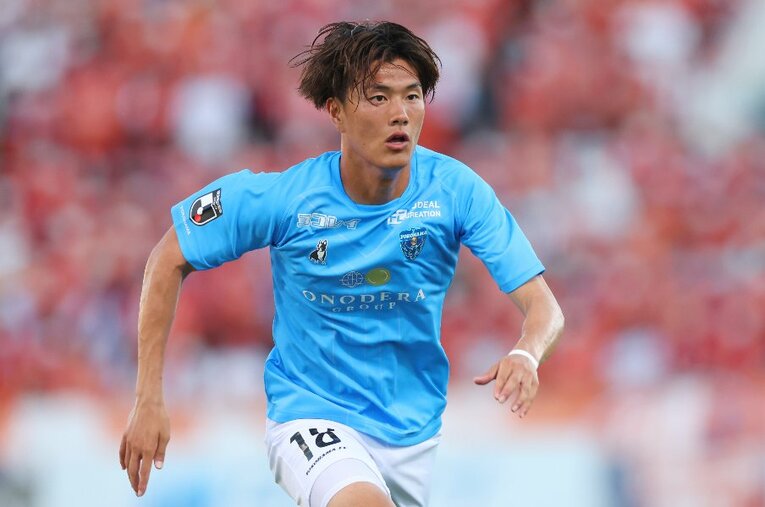 今季ここまで40試合に出場して24ゴールをあげた小川航基は、2位以下に大差をつけてJ2得点ランキングを独走。横浜FCのJ1昇格の原動力となった ／ photograph by YUTAKA/AFLO SPORT