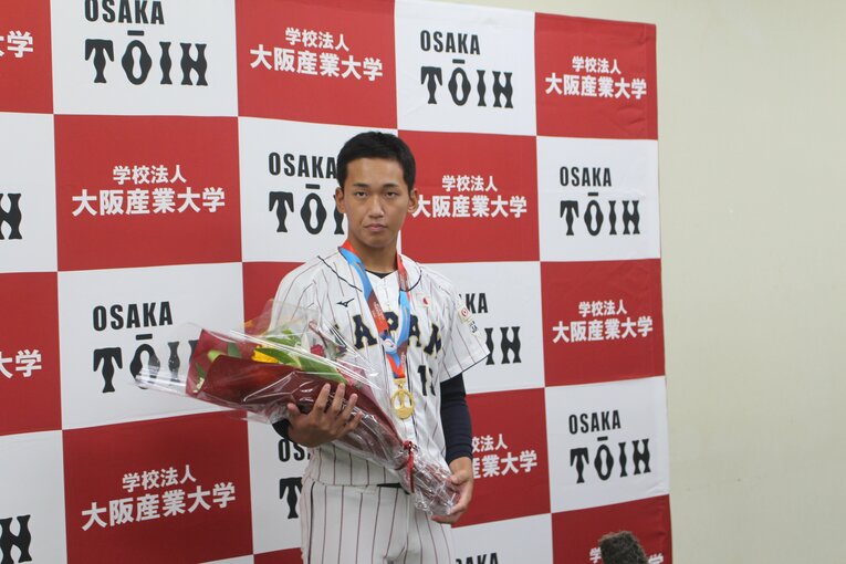 【ドラ1候補】前田悠伍・投手・大阪桐蔭高・180cm80kg・左投左打  ©Fumi Sawai