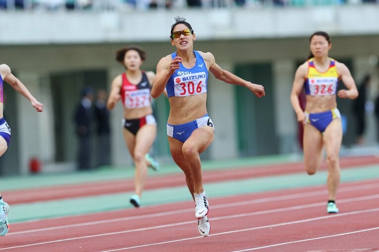 静岡国際陸上で「日本記録越え」となる51秒71をマーク。自己ベストを一気に1秒以上更新した　©AFLO