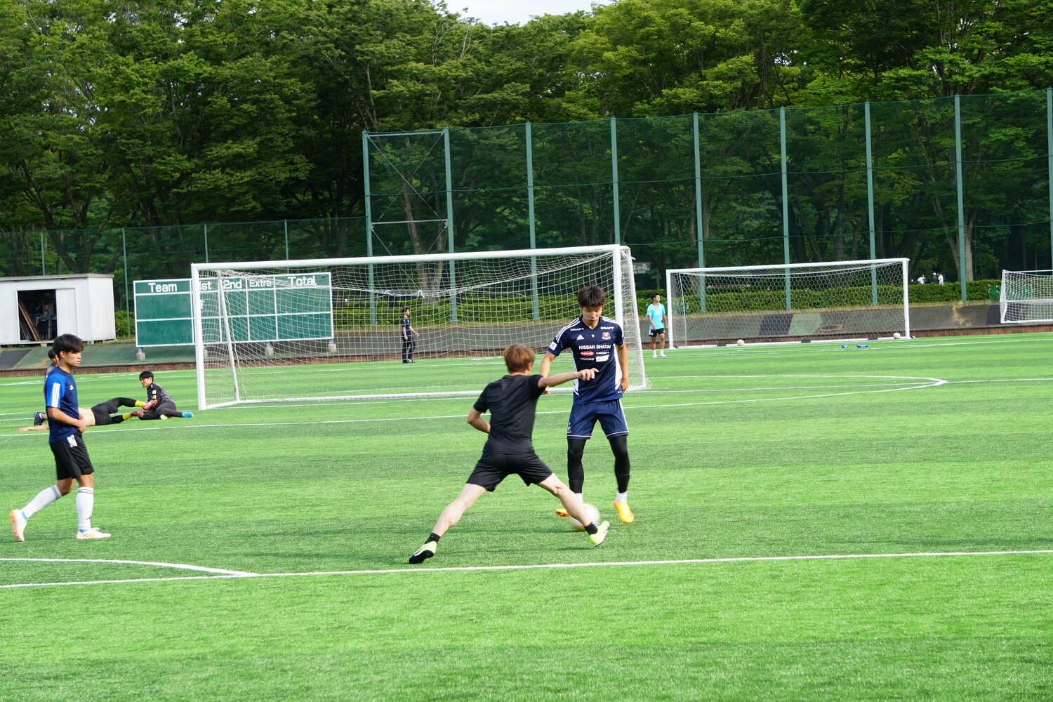 内野のシュート練習　©Shinya Kizaki