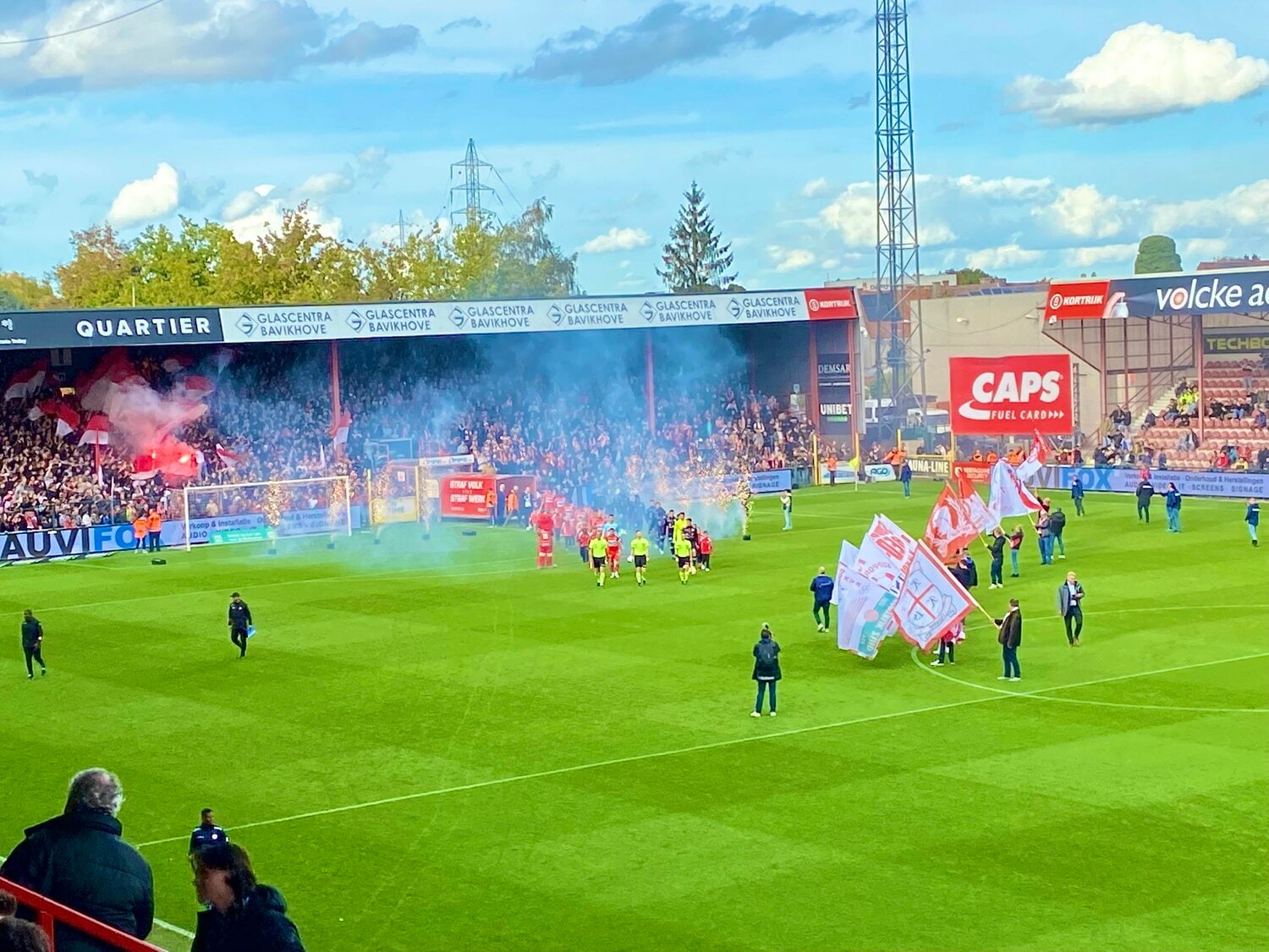 田中聡が戦ったダービーマッチの様子　©Atsushi Iio