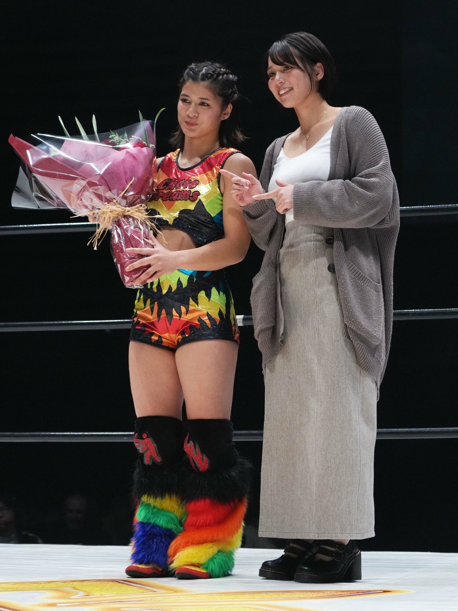 山岡聖怜と姉の山岡雅弥　©Essei Hara