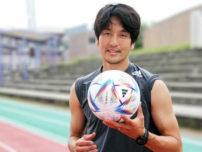 原口元気31歳「どうして今が楽しいかわかるでしょ？」スピードだけでなく“判断も素早い”戦術眼を得た真相〈インタビュー〉＜Number Web＞ photograph by Satoshi Shigeno
