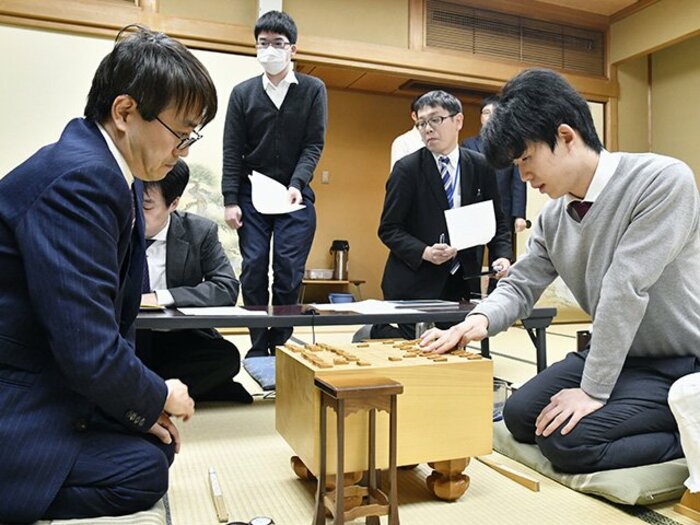 藤井聡太、コロナ禍に隠れた快挙。棋士レーティング首位の価値とは。<Number Web> photograph by Kyodo News