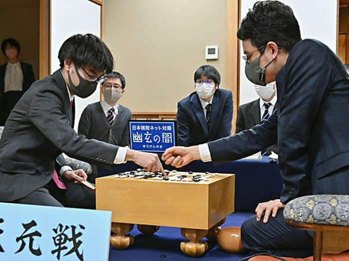囲碁界大激震…「AIソムリエ」関航太郎20歳が史上最速でタイトル獲得できた“独自すぎる研究法”とは?《秋篠宮悠仁さまと芋掘りも》<Number Web> photograph by KYODO