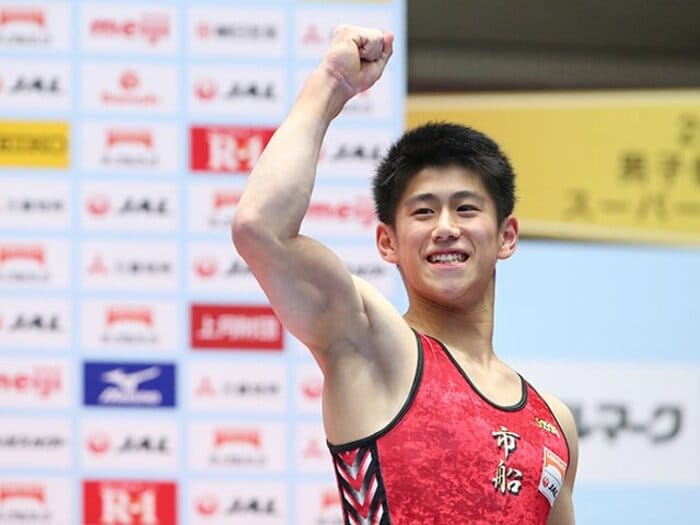 橋本大輝は“高校3年生で体操シニア優勝”に輝いた超特大の才能… メンタル、戦略など“5つの凄さ”とは〈個人総合金〉<Number Web> photograph by YUTAKA/AFLO SPORTS