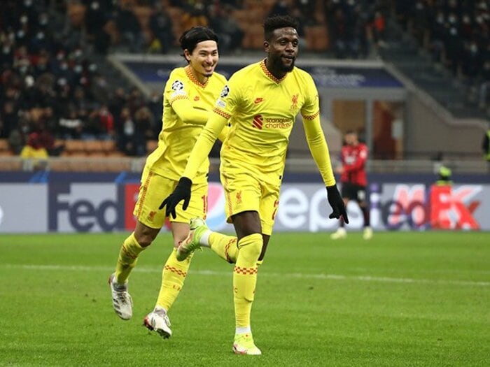 キーマンは南野拓実と「大一番で持ってるレジェンド」オリジ “サラーとマネ不在のリバプール1月問題”の救世主となるか＜Number Web＞ photograph by Marco Luzzani/Getty Images