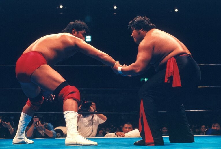 橋本のIWGP王座に挑んだ武藤。1993年12月10日、愛知県体育館