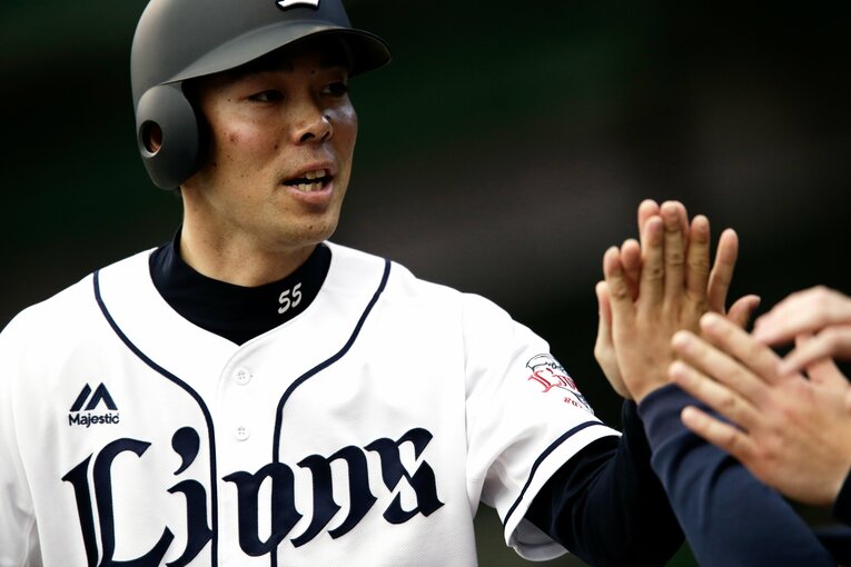 西武時代の秋山翔吾　©Kichi Matsumoto