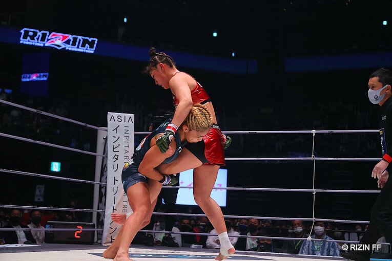 RENAvs山本美憂　©RIZIN FF