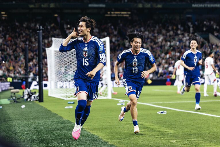 何度でも見たい…チュニジア戦、日本代表ゴールラッシュの連続写真を全部見る（画像は右に続きます）　©Kiichi Matsumoto/JMPA