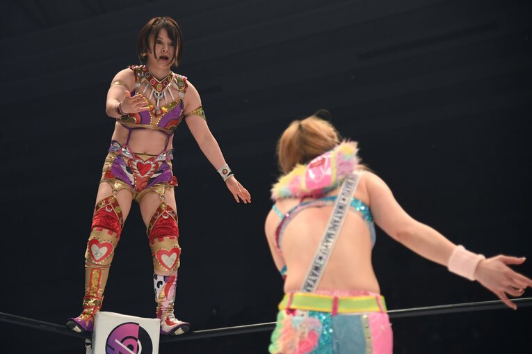 岩谷麻優vs.月山和香