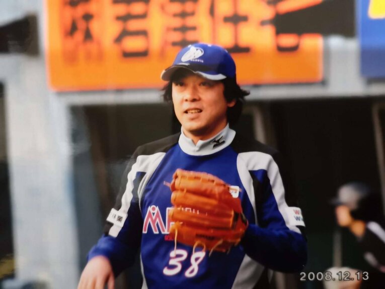 マスターズリーグでプレーする野中徹博（本人提供）