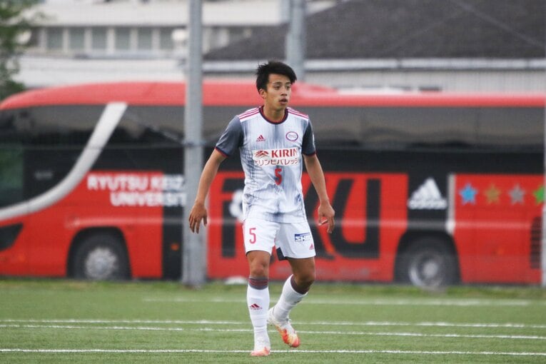 選手権での活躍も印象深いMF宮本優太（4年）。サイドバックにコンバートされたことで、一気に評価を高めた　©Takahito Ando