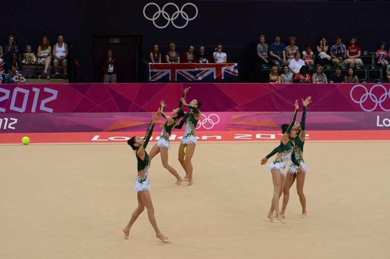 【これが一糸乱れぬフェアリージャパンの演技】サイード横田さんも出場したロンドン五輪団日本代表の演技を見る　©Asami Enomoto/JMPA