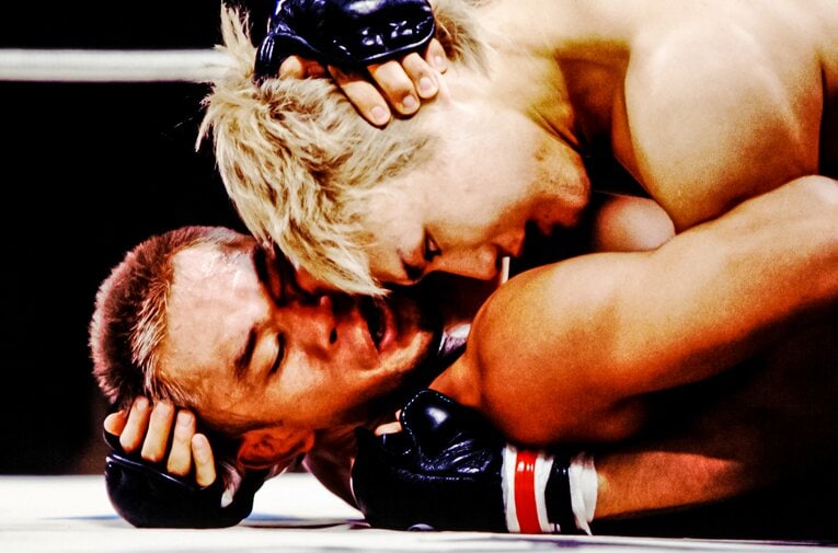 五味は佐藤に憧れて総合格闘技の道に進んだ