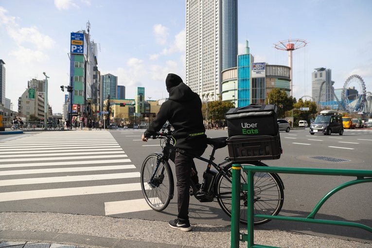 UberEatsでスシ、ラーメンを堪能する海外報道陣も多かったようだ（写真はイメージ）　©Getty Images